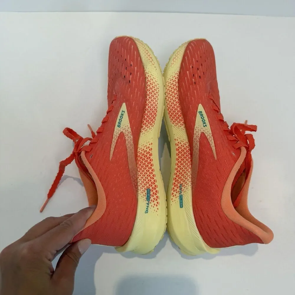 BROOKS Hyperion Tempo Shoes Women’s Size 9 Coral  Running Comfort Athletic